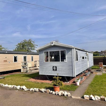 3-Bedroom Swift Caravan - Uddingston, Глазго Экстерьер фото