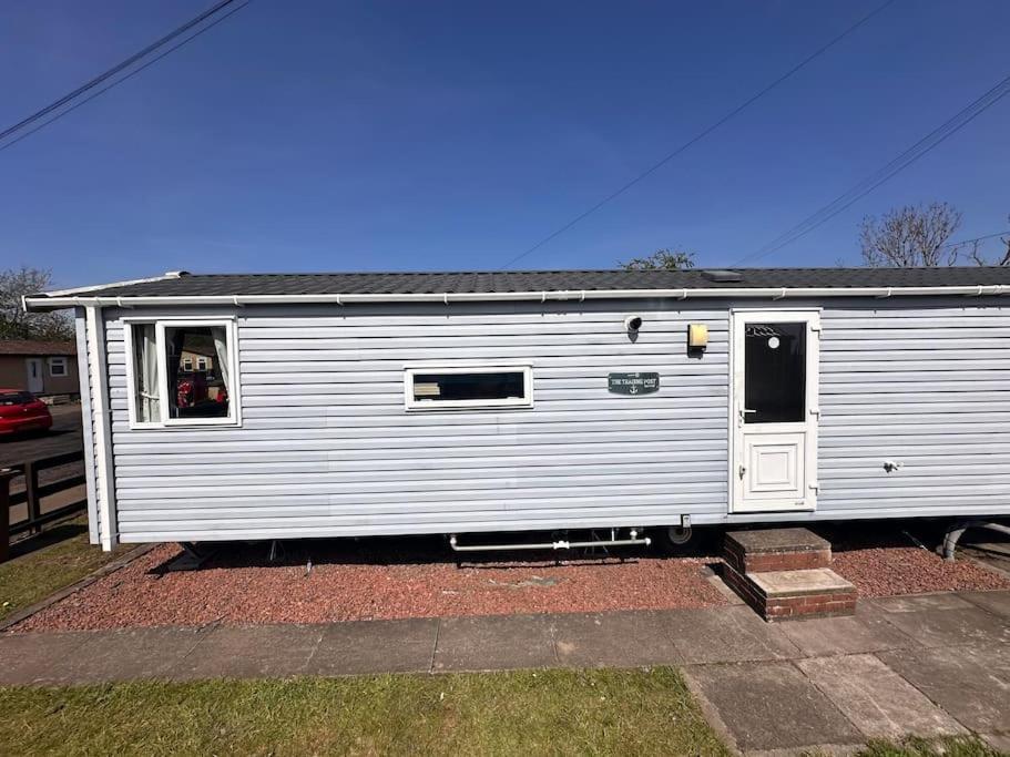 3-Bedroom Swift Caravan - Uddingston, Глазго Экстерьер фото